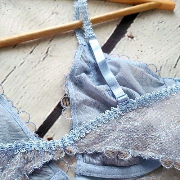 Free People Lucia Underwire Light Blue Bra 34C - Picture 7 of 9